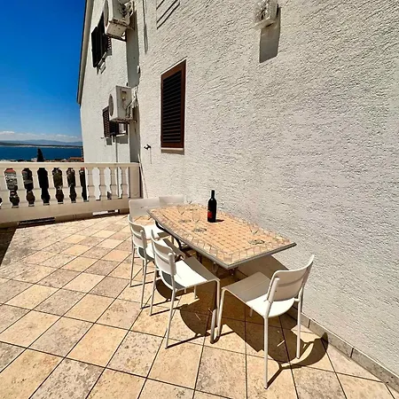 In 44151 Apartment *